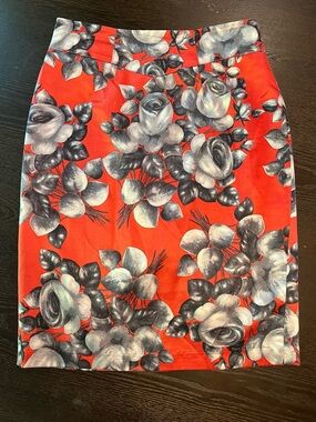 Yoana Baraschi Silk Blend Boutique Pencil Skirt Red w/Gray Floral Print size 8